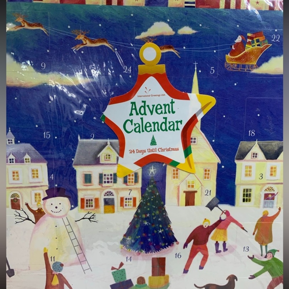 International Greetings USA Advent Calendar 14" Snow play scene christmas